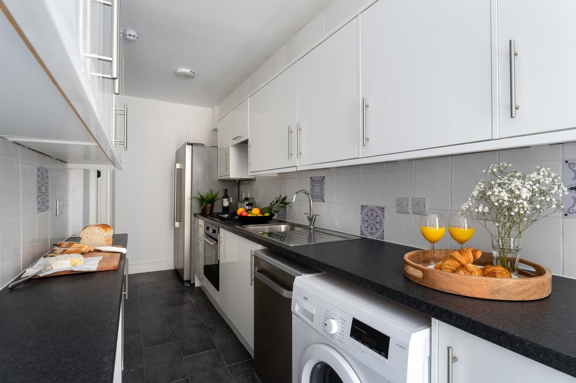 Near Beach, Torquay Heights Modern Apartments, Pet Friendly 객실 사진